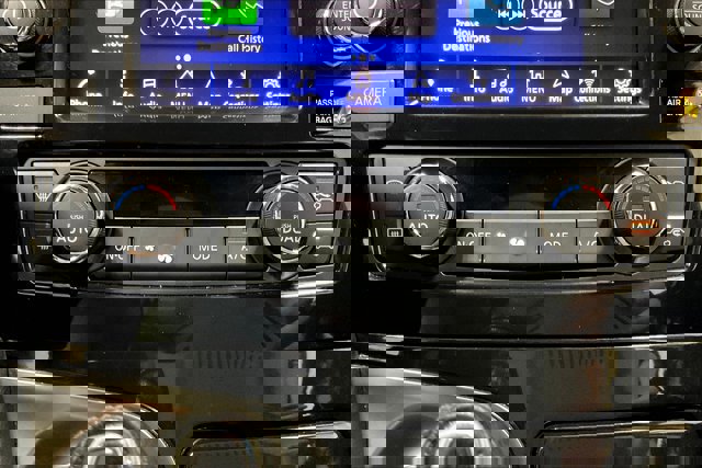 Used 2023 Nissan Maxima SV w/ Floor Mat Group image 32