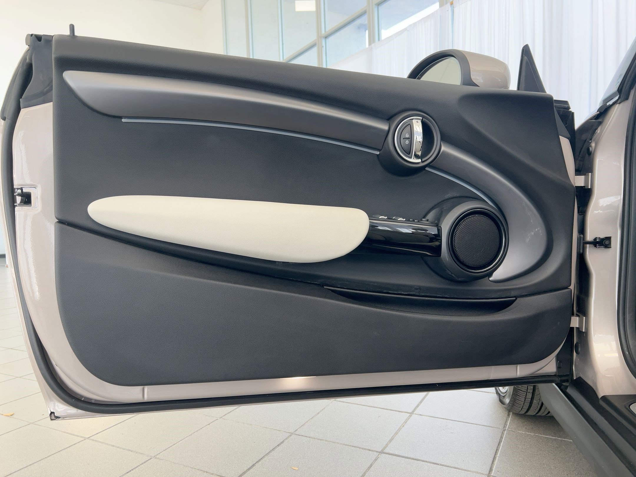 Certified 2023 MINI Cooper S w/ Signature Upholstery Package image 19