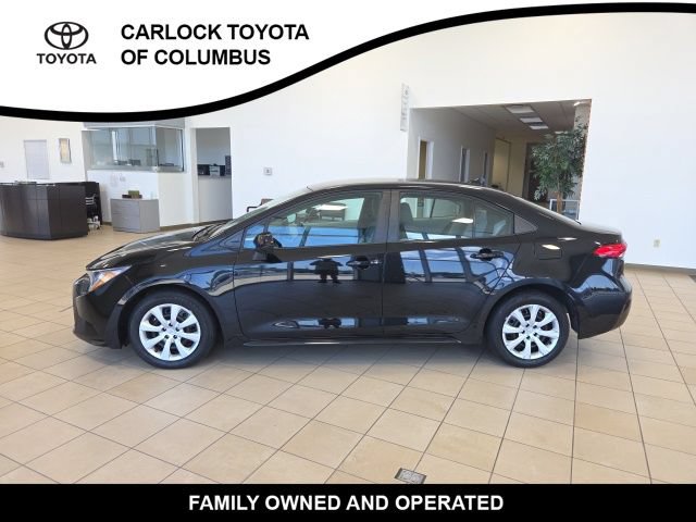 Used 2023 Toyota Corolla LE FWD image 1