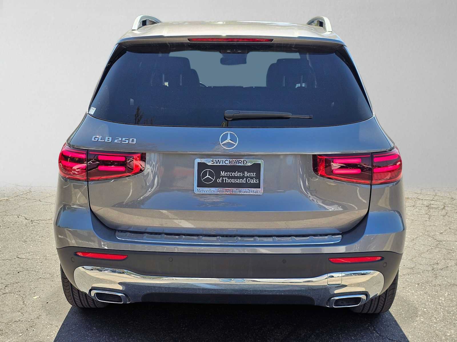 New 2026 Mercedes-Benz GLB 250 image 4