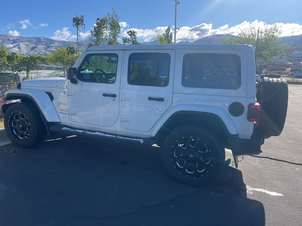 Used 2018 Jeep Wrangler Unlimited Sahara w/ Uconnect 4C Nav & Sound Group image 29