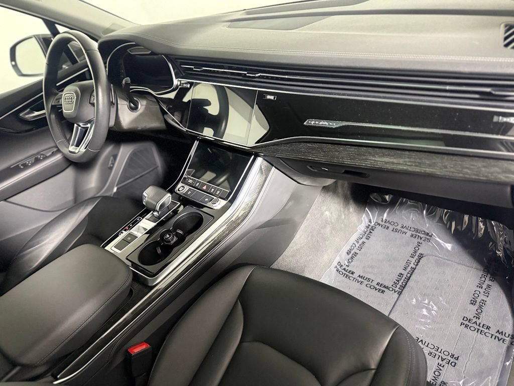 Used 2023 Audi Q7 3.0T Premium Plus AWD/4WD image 25
