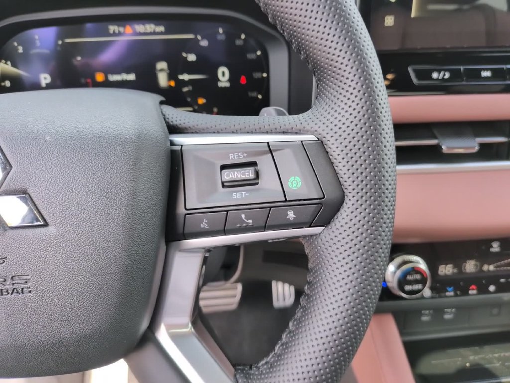 New 2026 Mitsubishi Outlander SEL AWD/4WD image 23