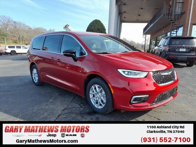 New 2026 Chrysler Pacifica Select