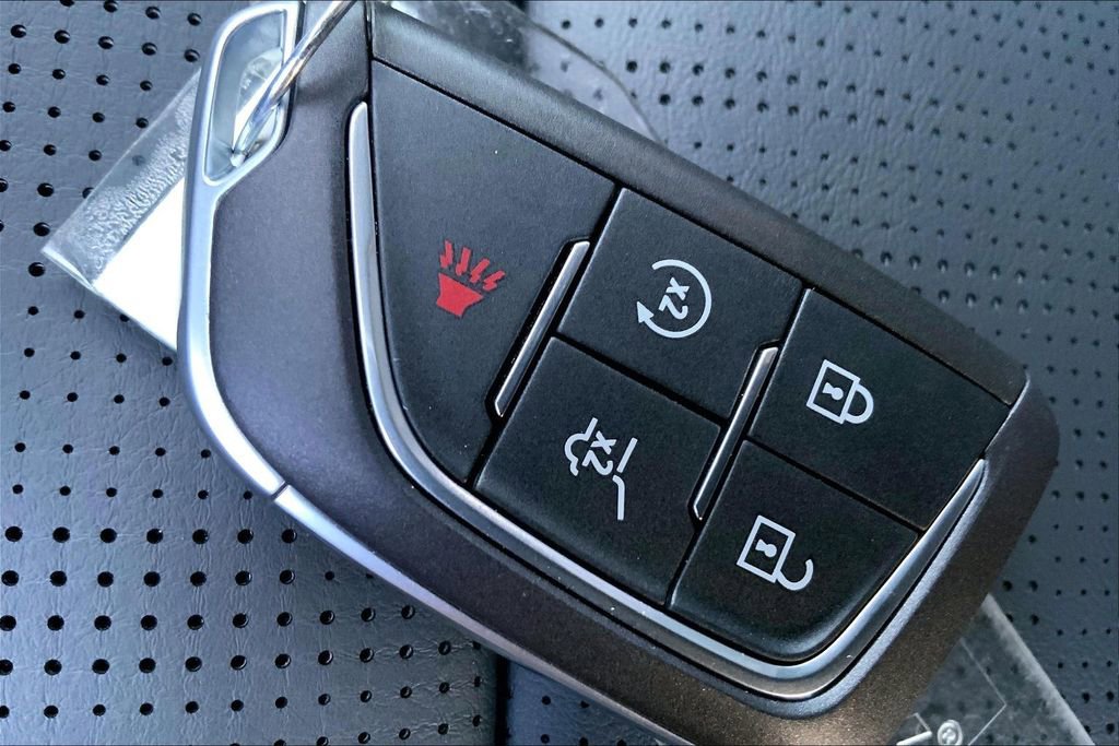 New 2026 Cadillac Optiq Sport 2 image 35