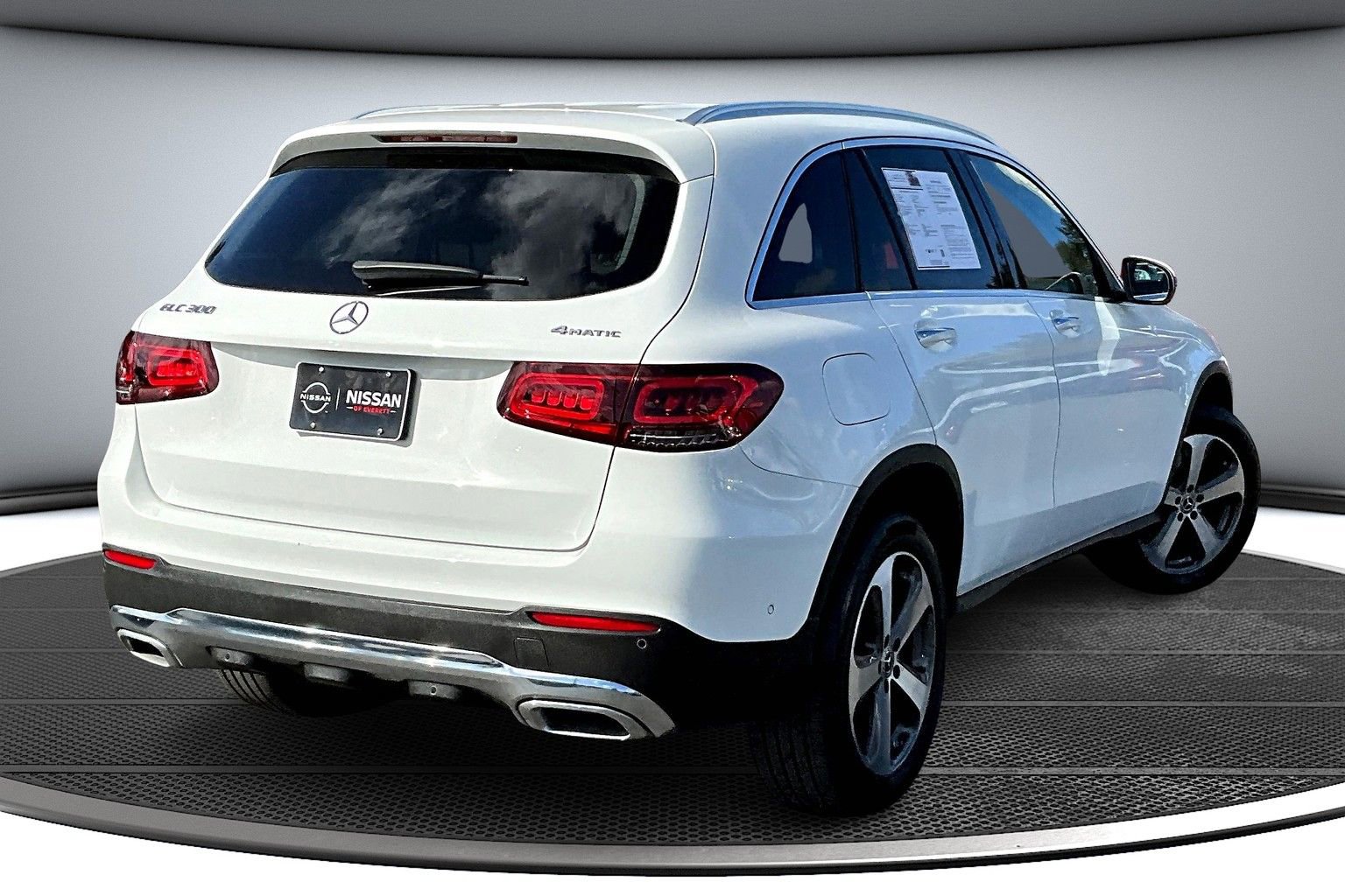 Used 2022 Mercedes-Benz GLC 300 4MATIC image 6