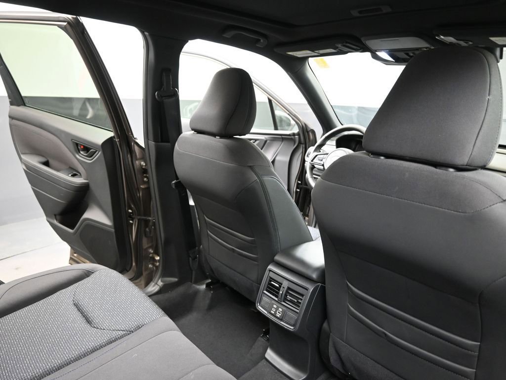 Certified 2025 Subaru Forester Premium image 15