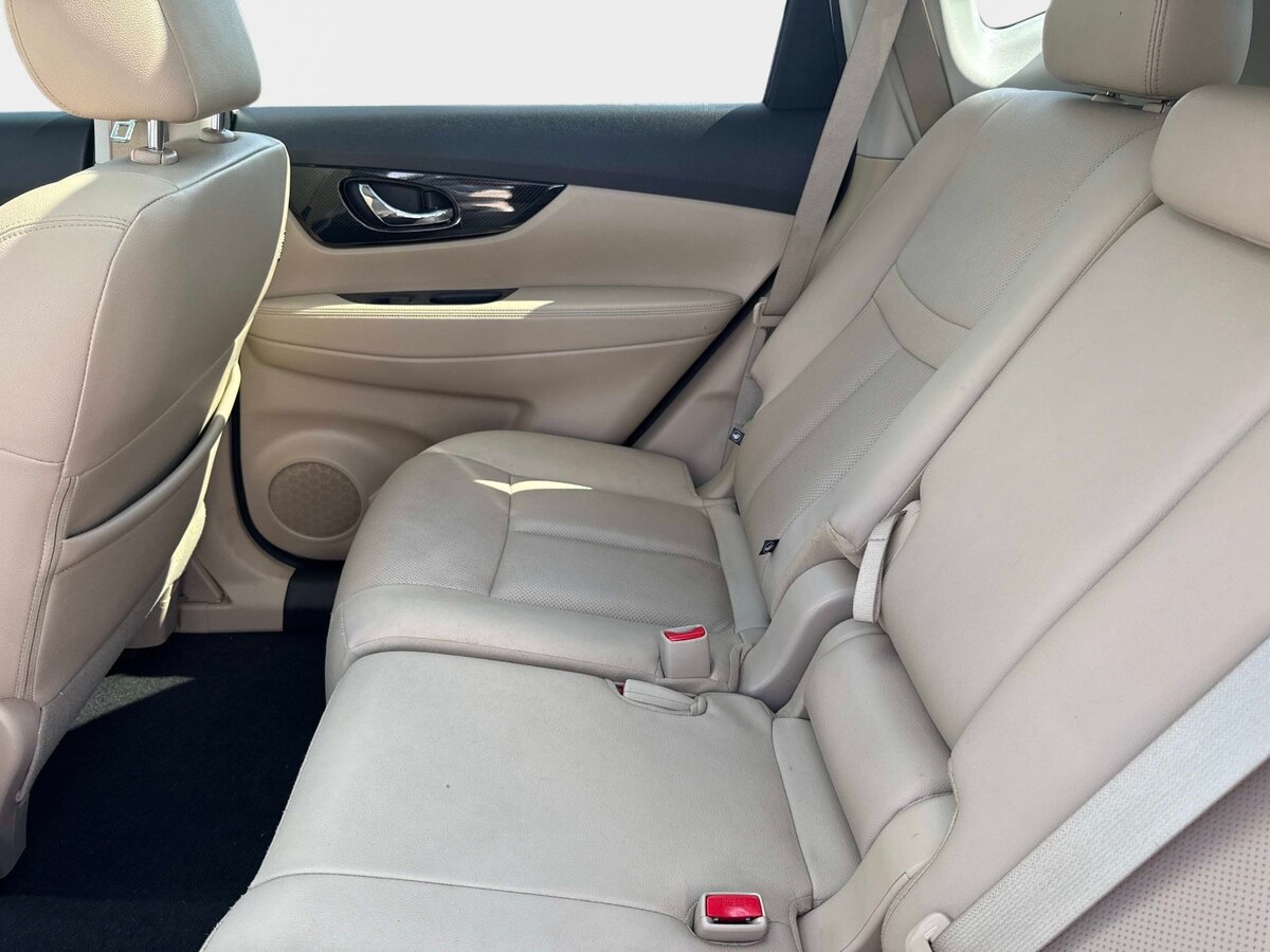 Used 2020 Nissan Rogue SL w/ Premium Package FWD image 12