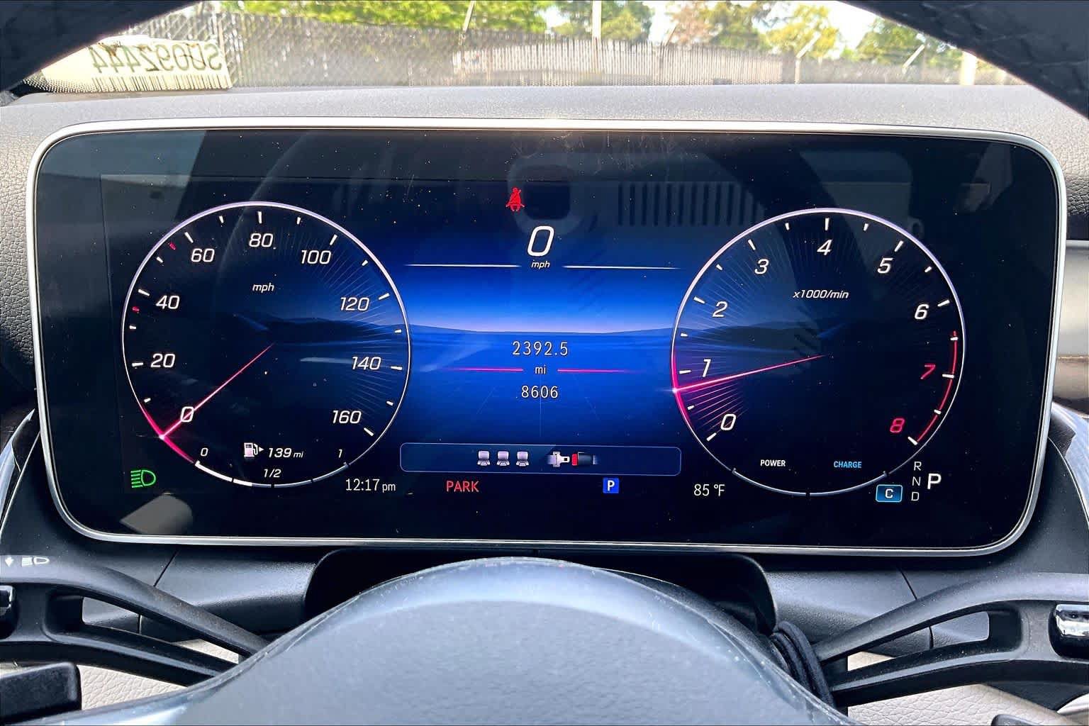 Used 2025 Mercedes-Benz GLC 300 4MATIC image 26