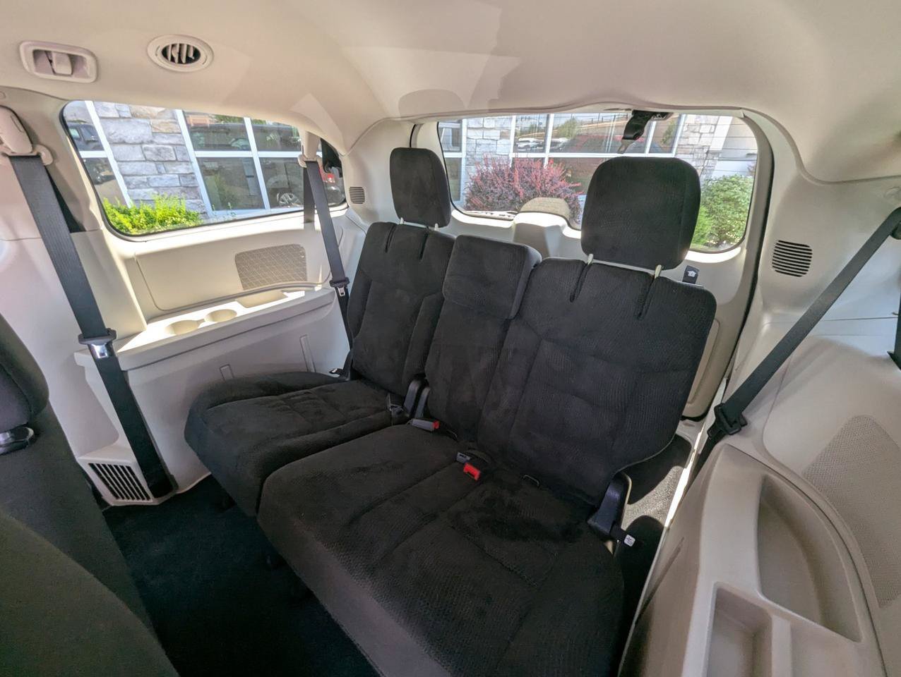 Used 2018 Dodge Grand Caravan SE w/ UConnect Hands-Free Group FWD image 21