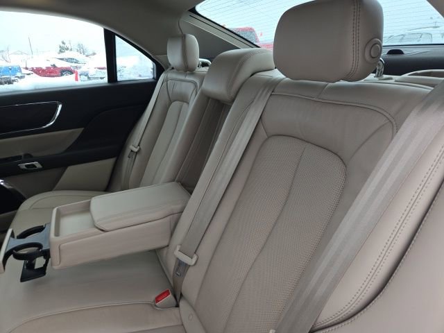 Used 2020 Lincoln Continental Reserve image 39