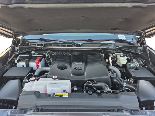 Used 2026 Toyota Tundra SR5 w/ SR5 Convenience Package AWD/4WD image 20