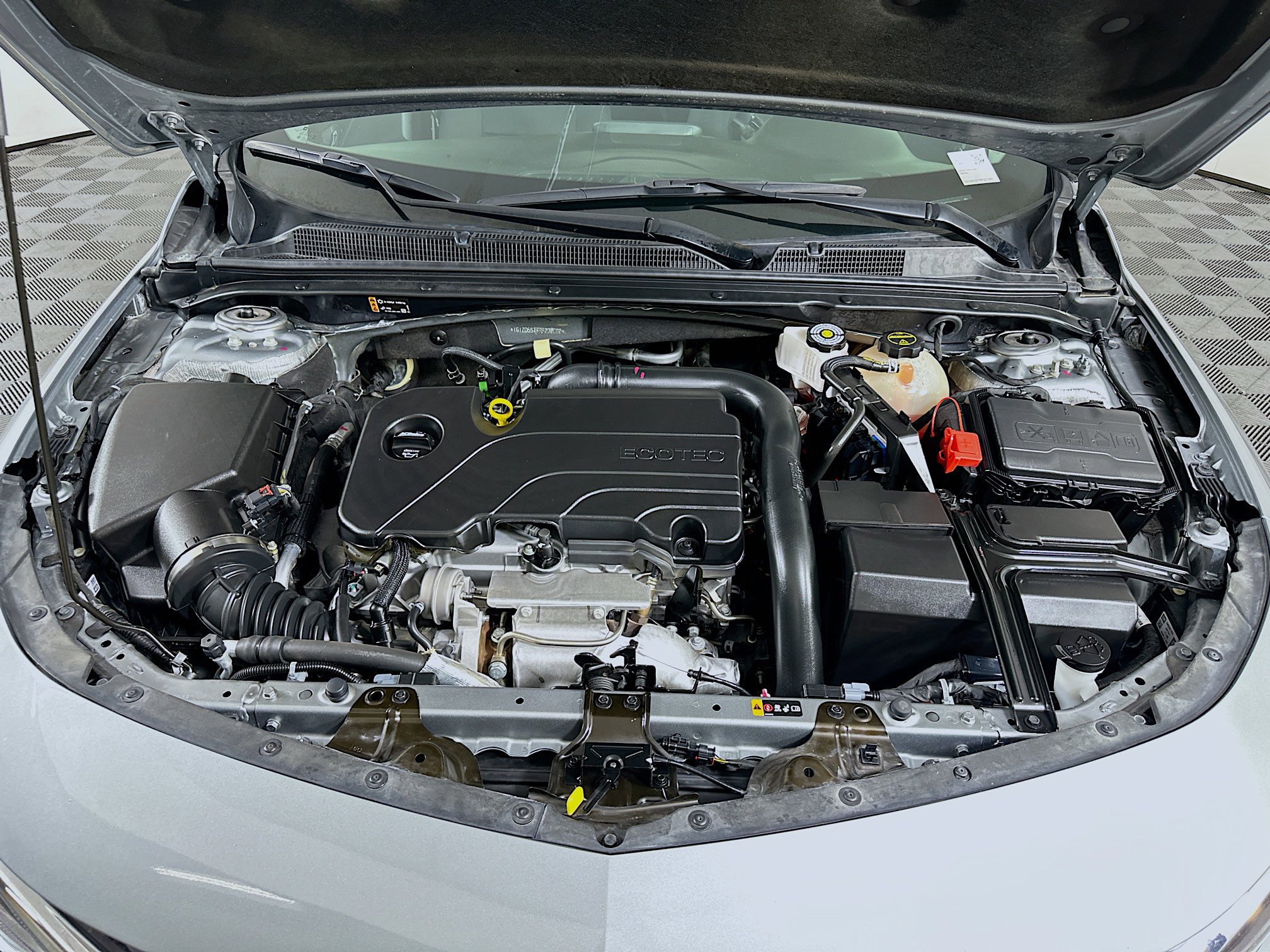 Used 2024 Chevrolet Malibu LT FWD image 32