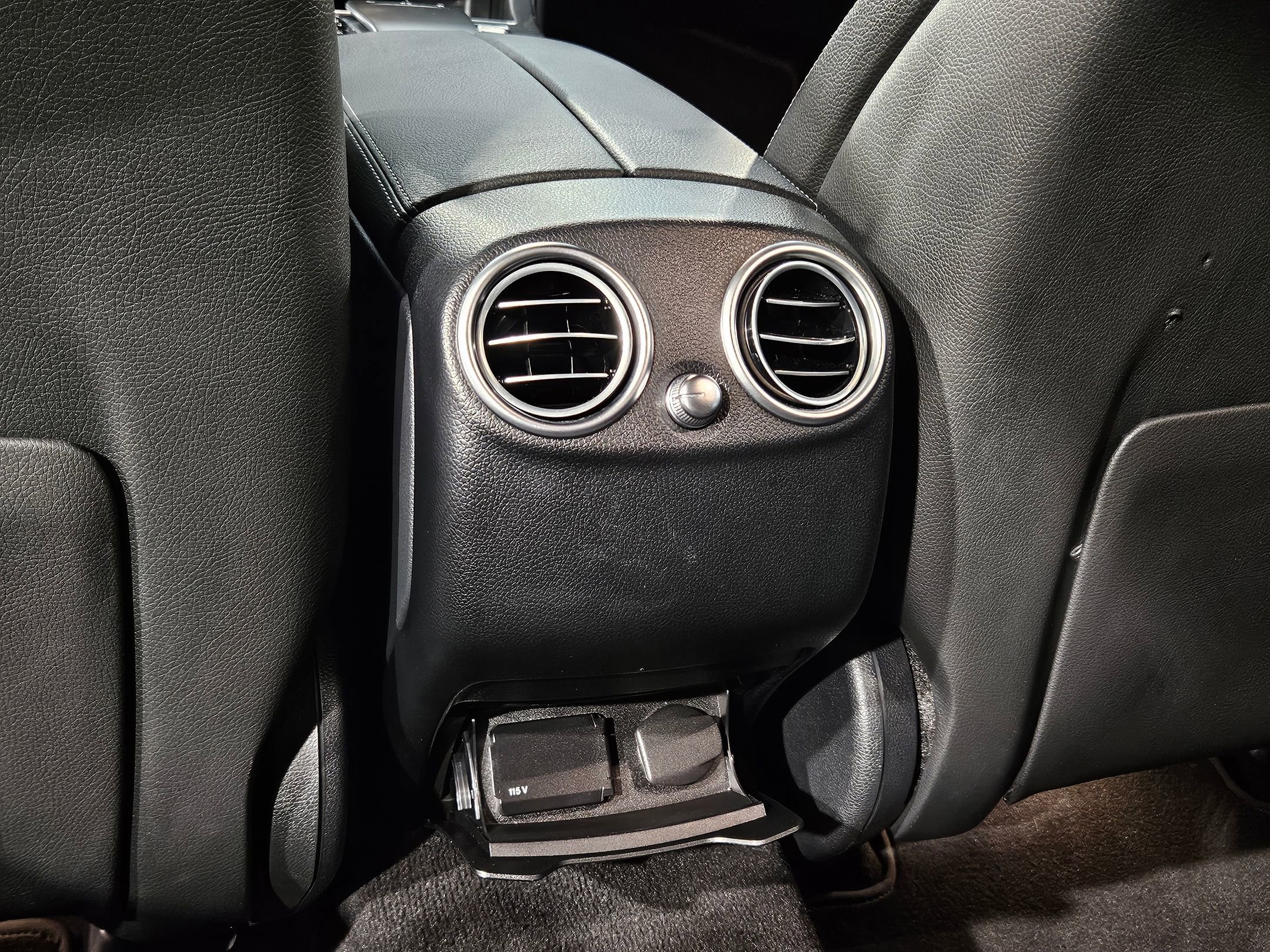 Used 2021 Mercedes-Benz GLC 300 4MATIC Coupe image 38