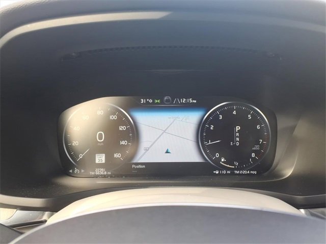 Used 2021 Volvo V60 T5 Cross Country image 18