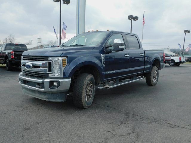 Used 2019 Ford F350 XLT w/ XLT Premium Package image 4