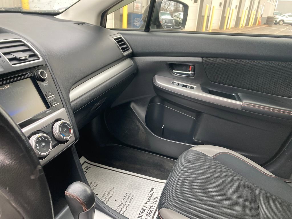 Used 2016 Subaru Crosstrek 2.0i Premium image 16