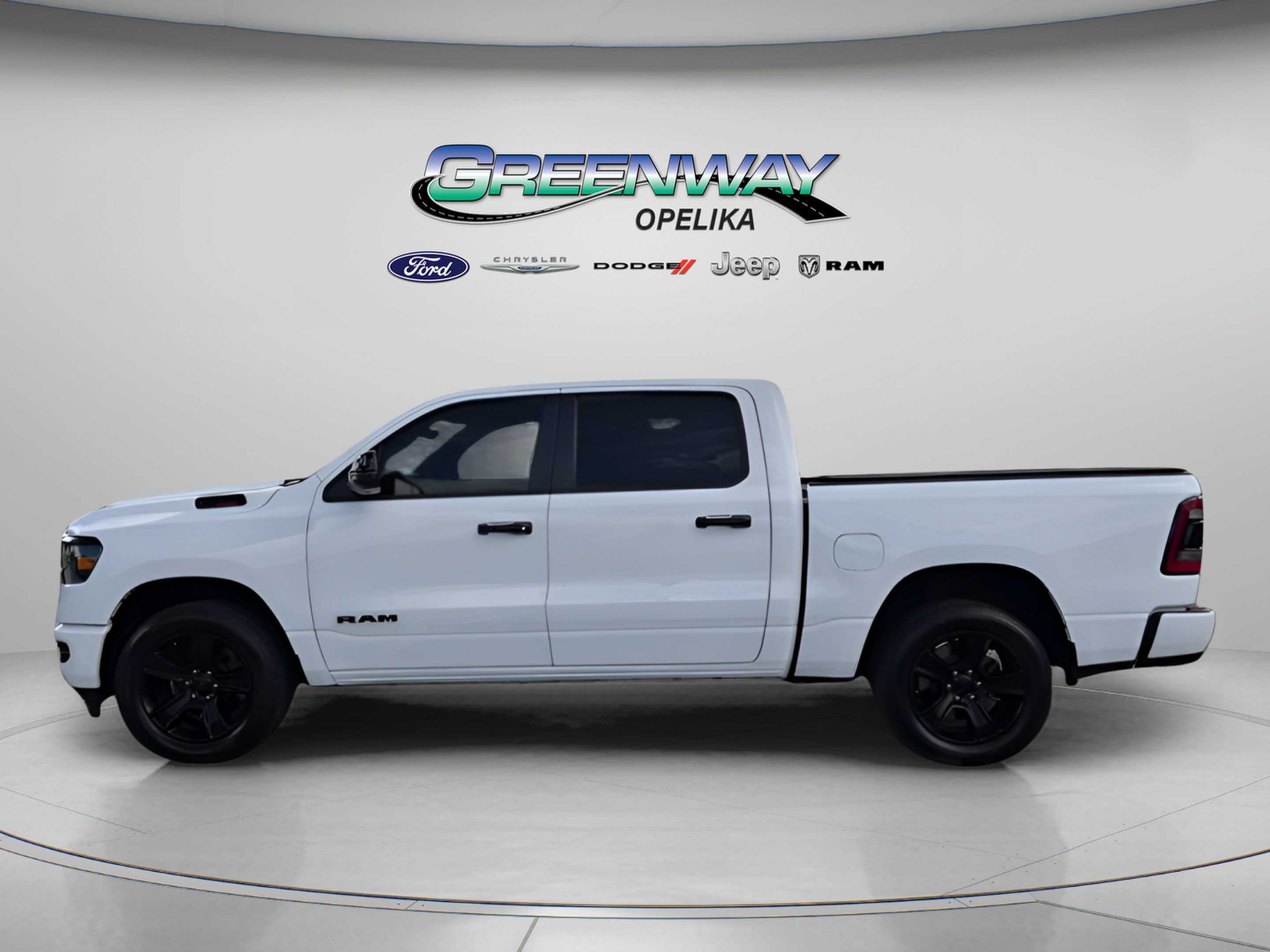 Used 2023 RAM 1500 Big Horn AWD/4WD image 2
