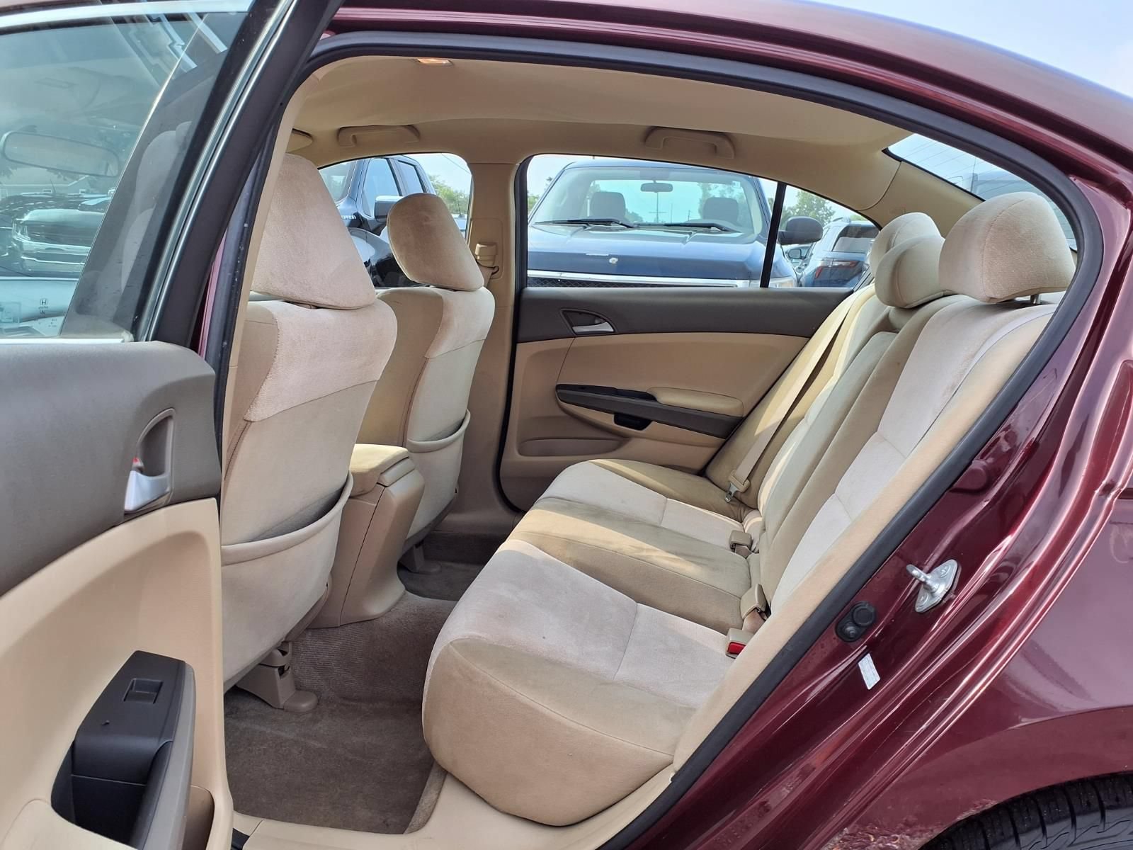 Used 2010 Honda Accord LX image 9