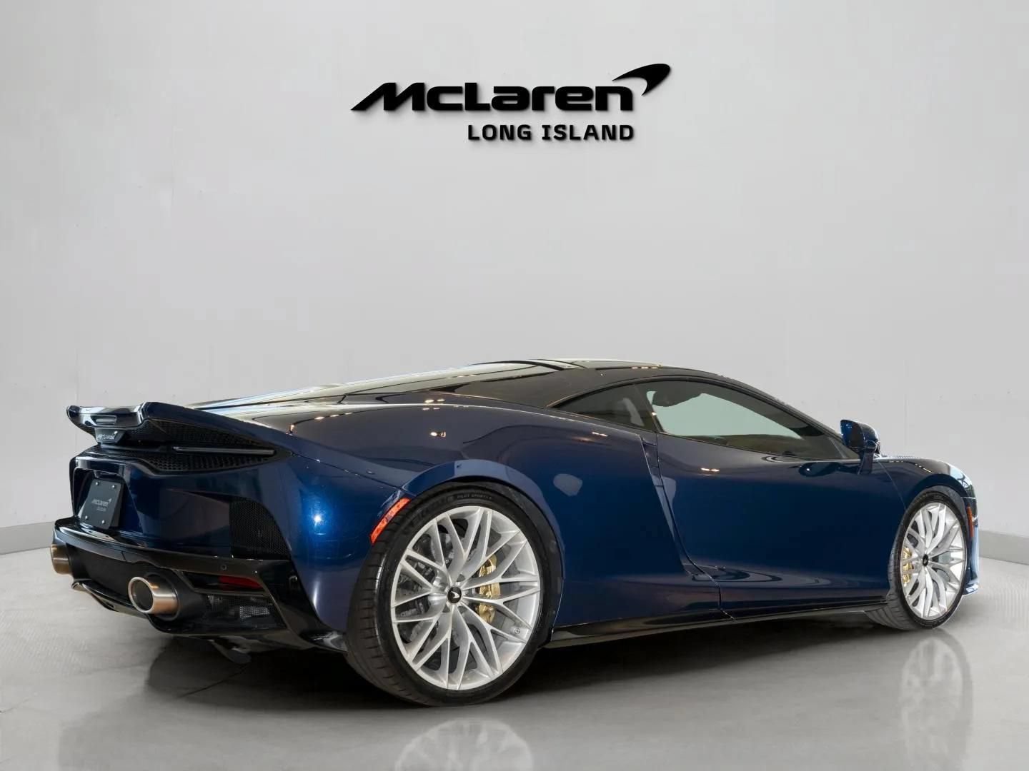 Used 2023 McLaren GT RWD image 7