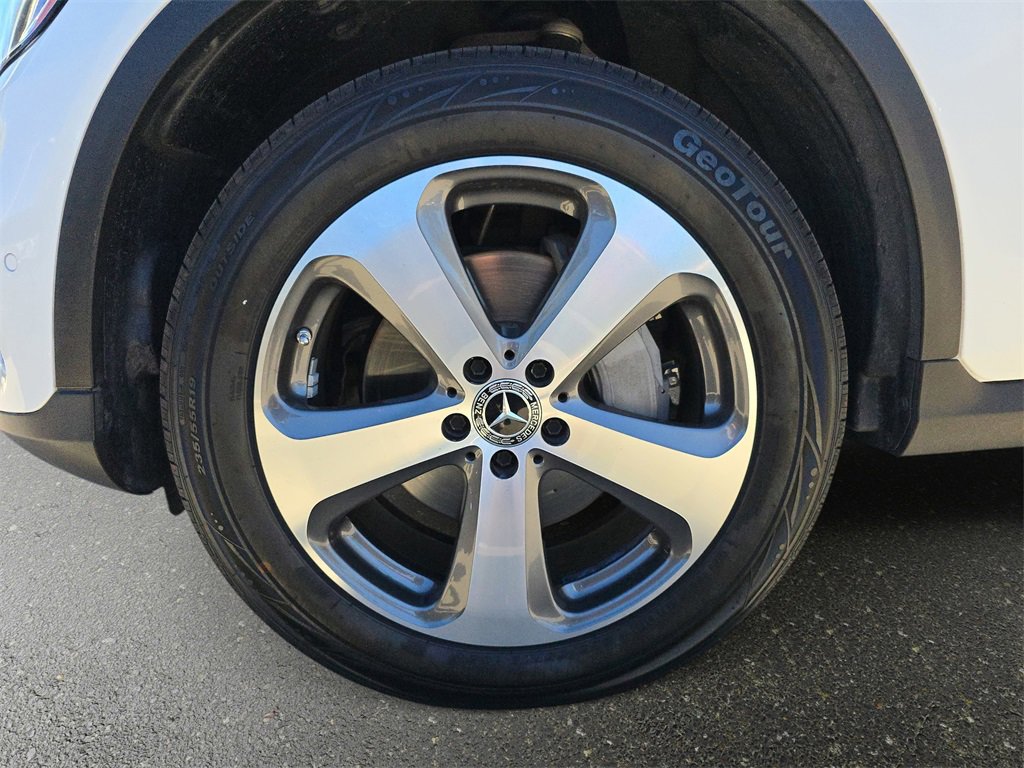 Used 2022 Mercedes-Benz GLC 300 4MATIC image 37