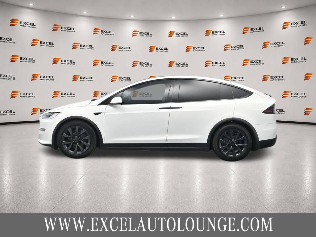 Used 2022 Tesla Model X AWD/4WD image 2