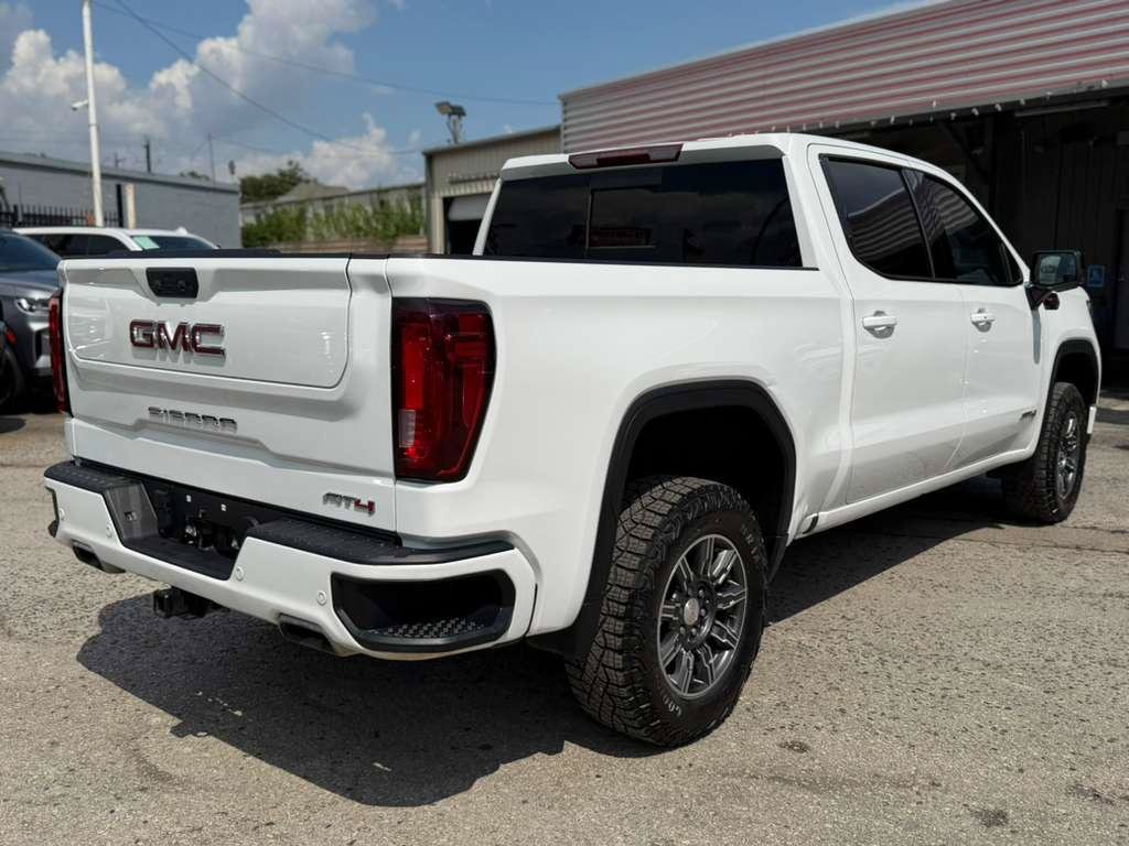 Used 2024 GMC Sierra 1500 AT4 w/ AT4 Preferred Package AWD/4WD image 6