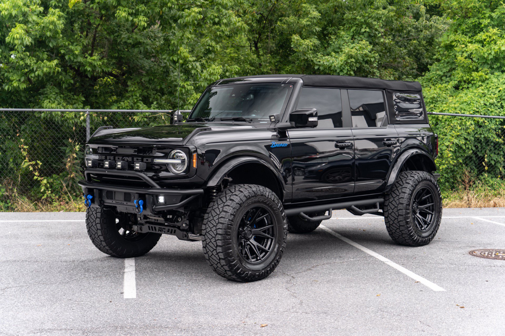 Used 2024 Ford Bronco Outer Banks AWD/4WD image 1