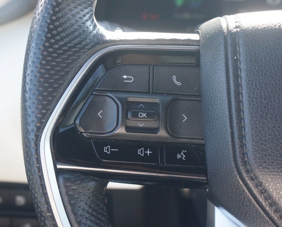 Used 2023 Toyota Sequoia Capstone AWD/4WD image 10