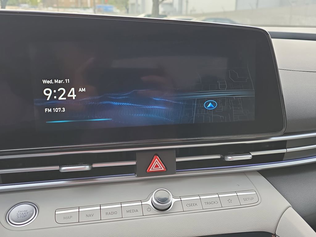 New 2026 Hyundai Elantra Limited image 19