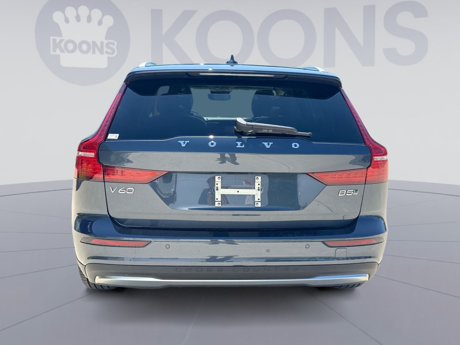 New 2026 Volvo V60 B5 Cross Country Plus w/ Climate Package AWD/4WD image 5