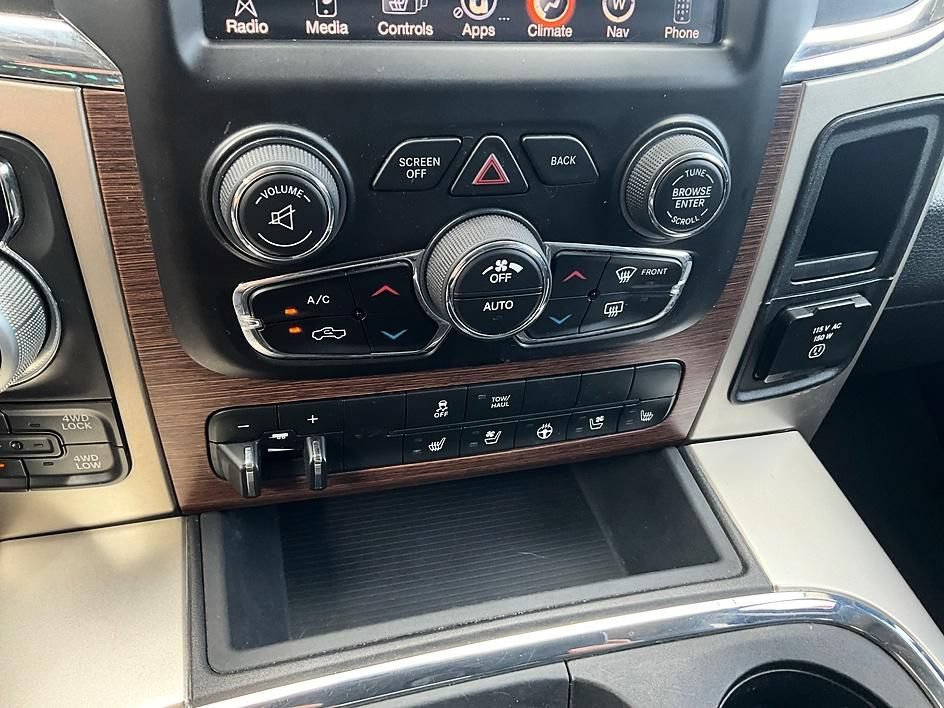 Used 2016 RAM 1500 Laramie w/ Convenience Group AWD/4WD image 26
