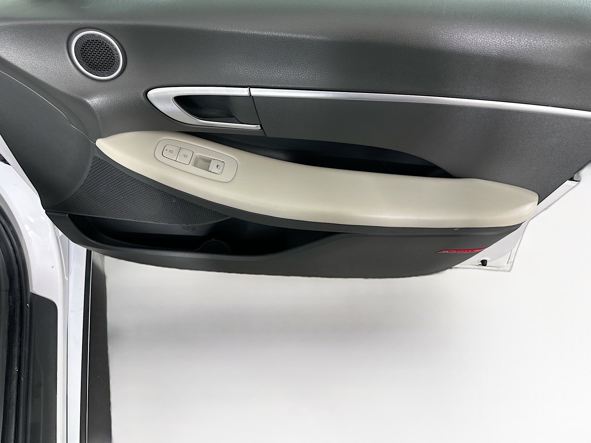 Used 2023 Hyundai Sonata SE image 29