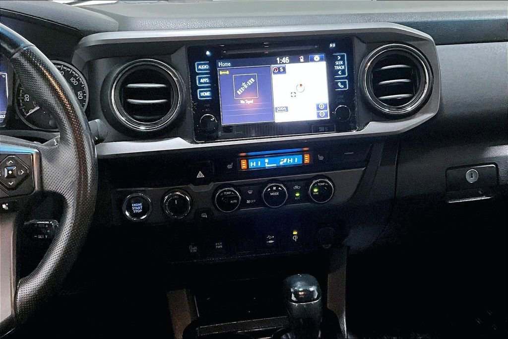 Used 2017 Toyota Tacoma SR5 image 10