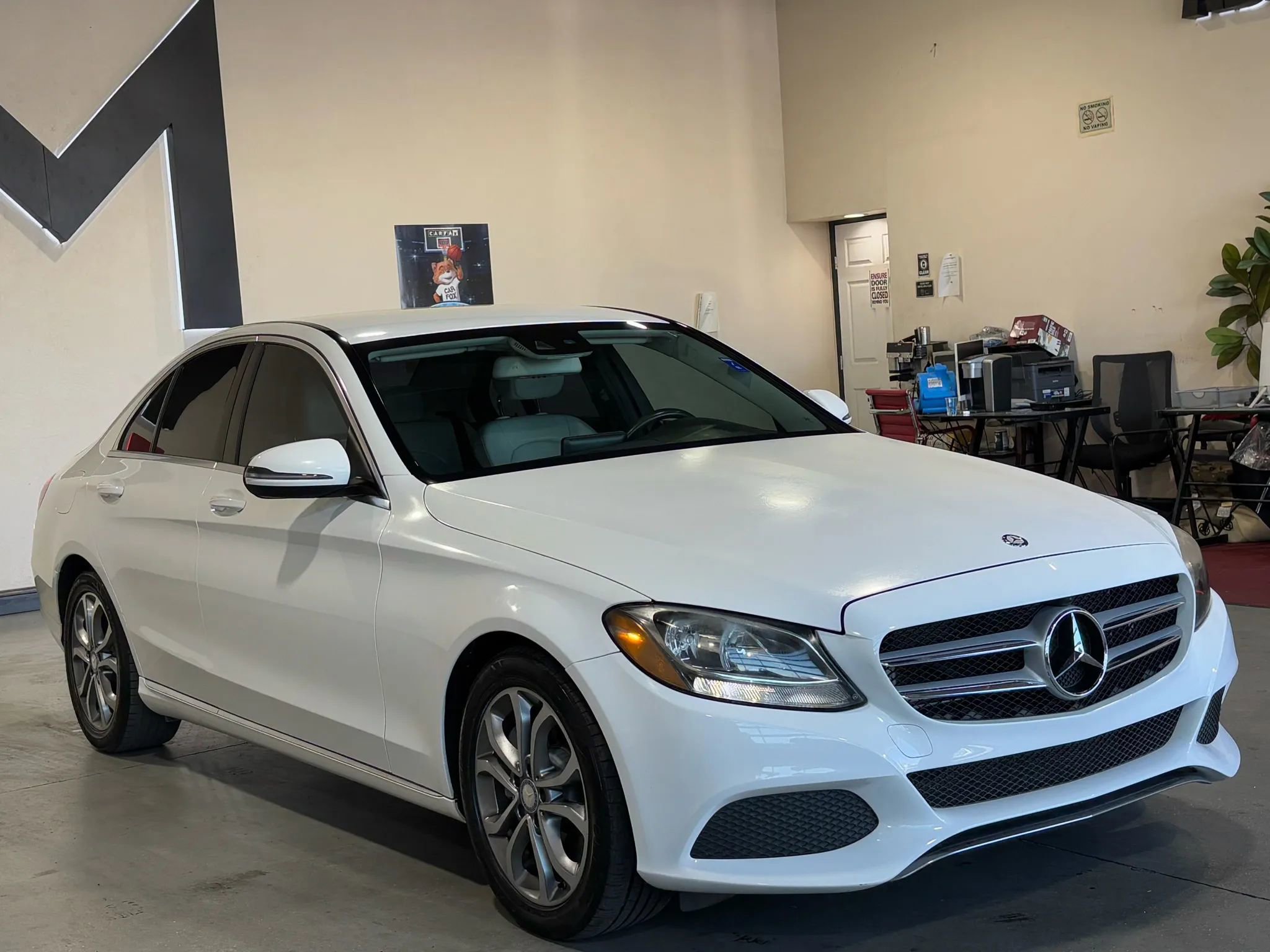Used 2017 Mercedes-Benz C 300 Sedan image 2