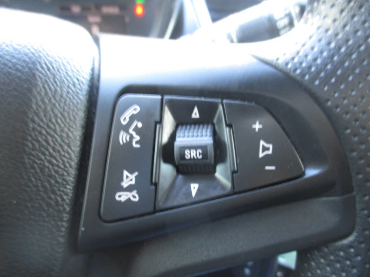 Used 2018 Chevrolet Trax LS FWD image 15