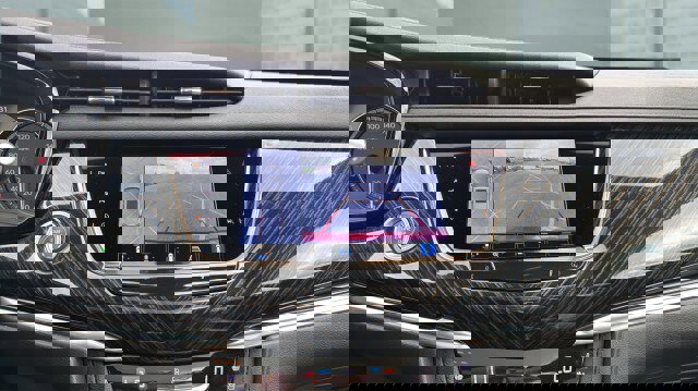 Used 2024 Cadillac XT6 Premium Luxury w/ Technology Package image 27