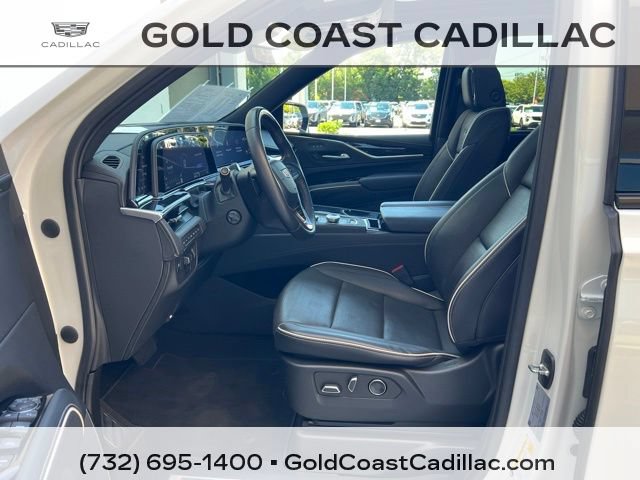 Certified 2023 Cadillac Escalade Sport w/ LPO, ONYX Package AWD/4WD image 19
