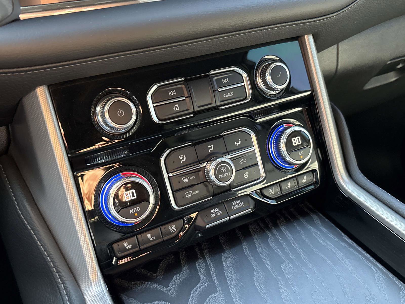 Certified 2024 GMC Yukon XL Denali w/ Advanced Technology Package image 13