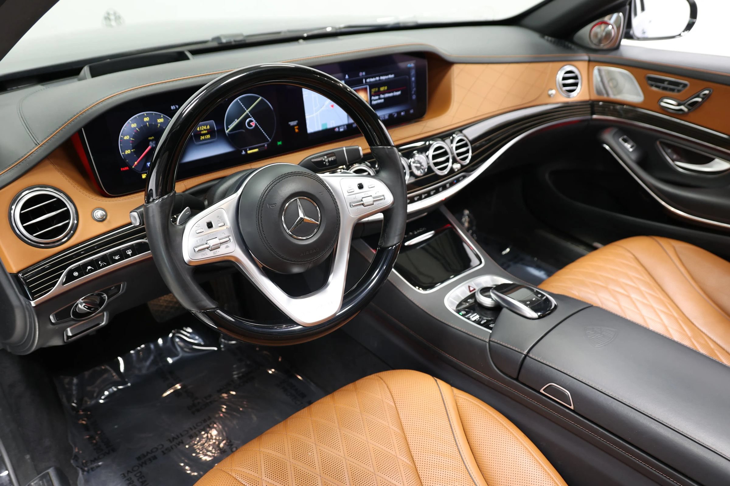 Used 2019 Mercedes-Benz Maybach S 560 4MATIC image 2