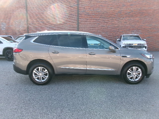 Used 2019 Buick Enclave Essence image 2