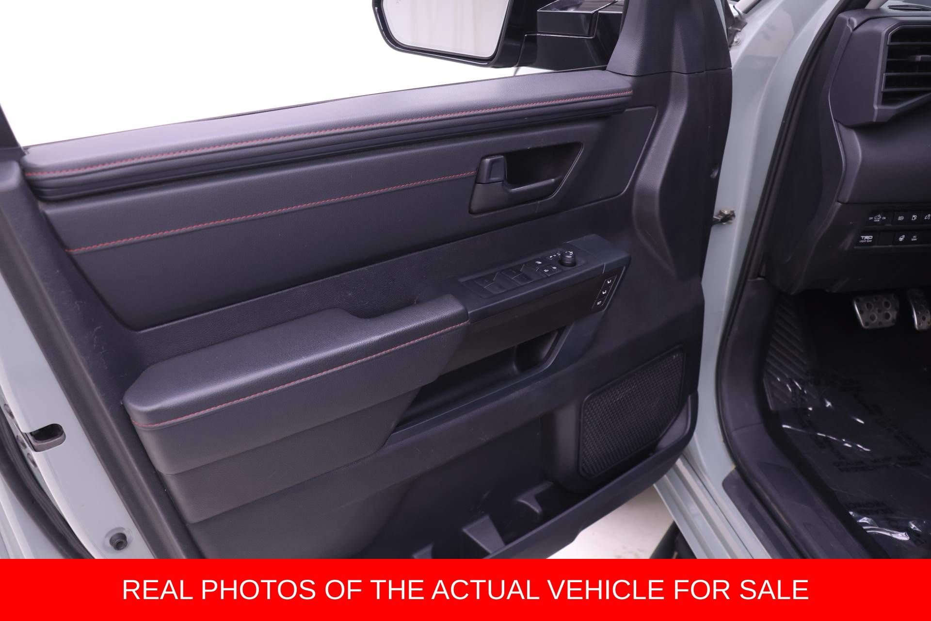 Certified 2022 Toyota Tundra TRD Pro AWD/4WD image 9