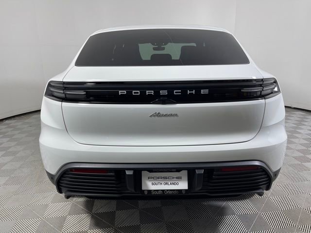 New 2025 Porsche Macan Electric image 6