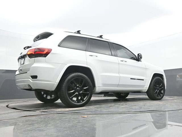 Used 2019 Jeep Grand Cherokee Altitude image 60