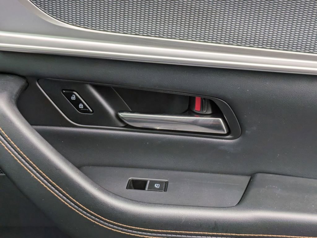 Used 2025 MAZDA CX-90 3.3 Turbo w/ Preferred Package image 34