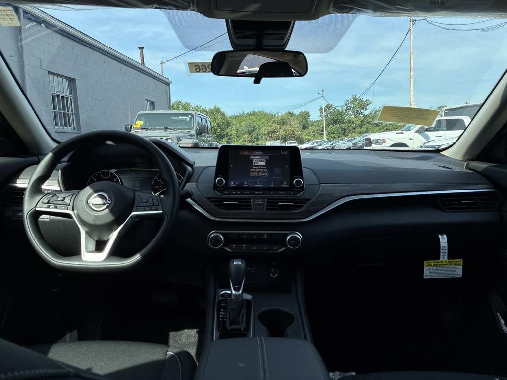 New 2026 Nissan Altima 2.5 SV AWD/4WD image 6