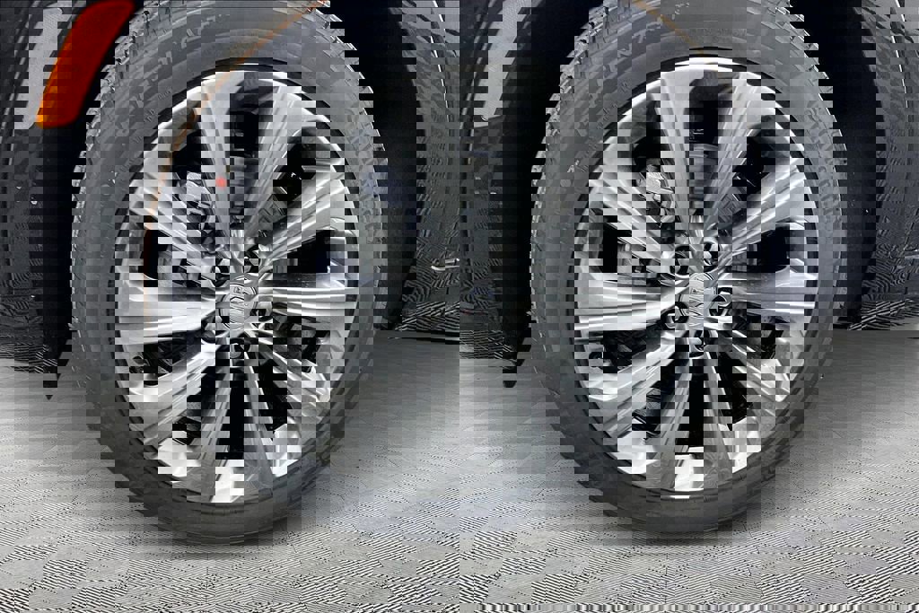 New 2026 Buick Envista Avenir image 13