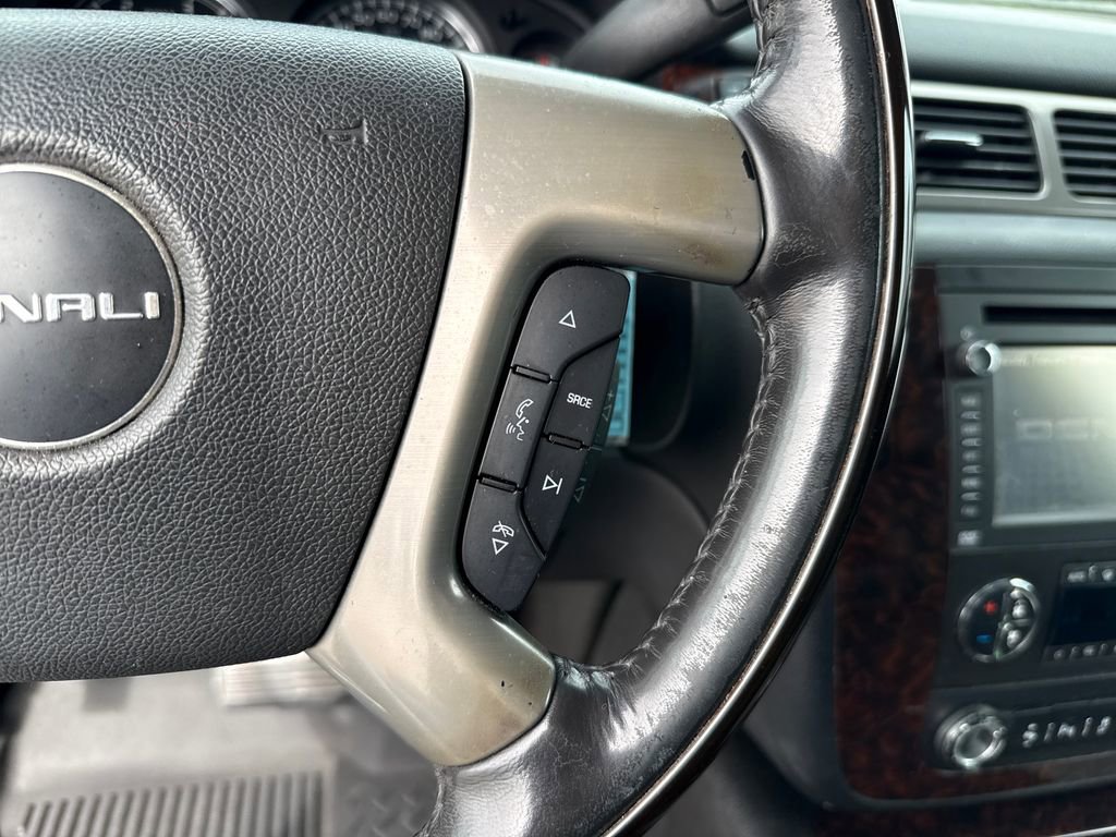 Used 2014 GMC Sierra 2500 Denali w/ Suspension Package, Off-Road image 16