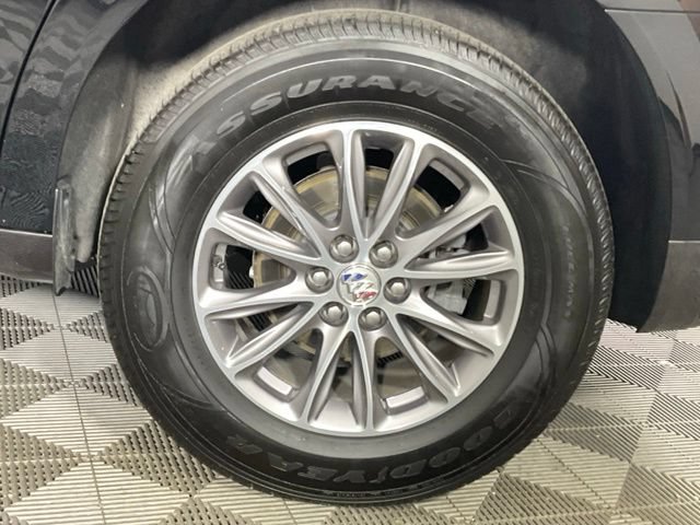 Used 2024 Buick Enclave Essence AWD/4WD image 39