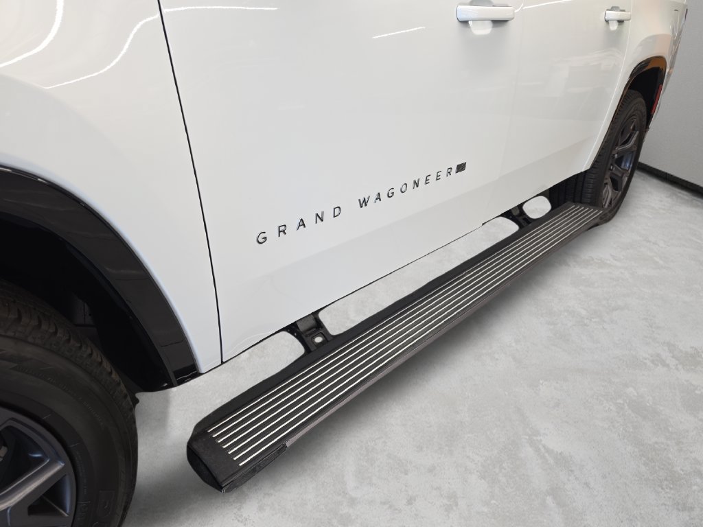 New 2026 Jeep Grand Wagoneer L Limited w/ Premium Group II AWD/4WD image 9